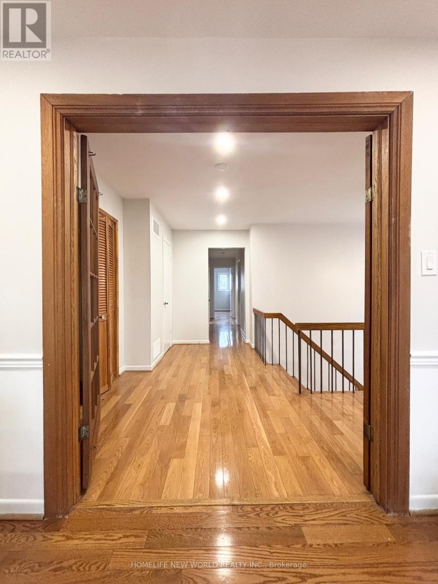 63 Buckhurst Crescent, Toronto, Ontario  M1S 4C3 - Photo 5 - E12914766