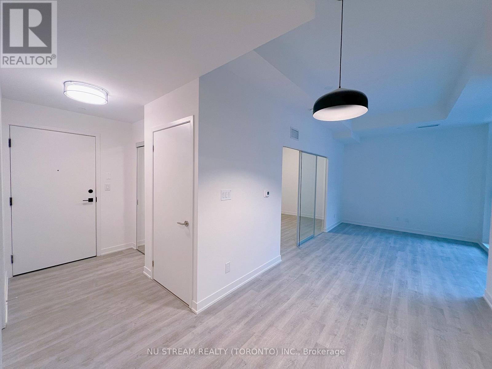 1038 - 8119 Birchmount Road, Markham, Ontario L6G 0H5 - Photo 5 - N12914576