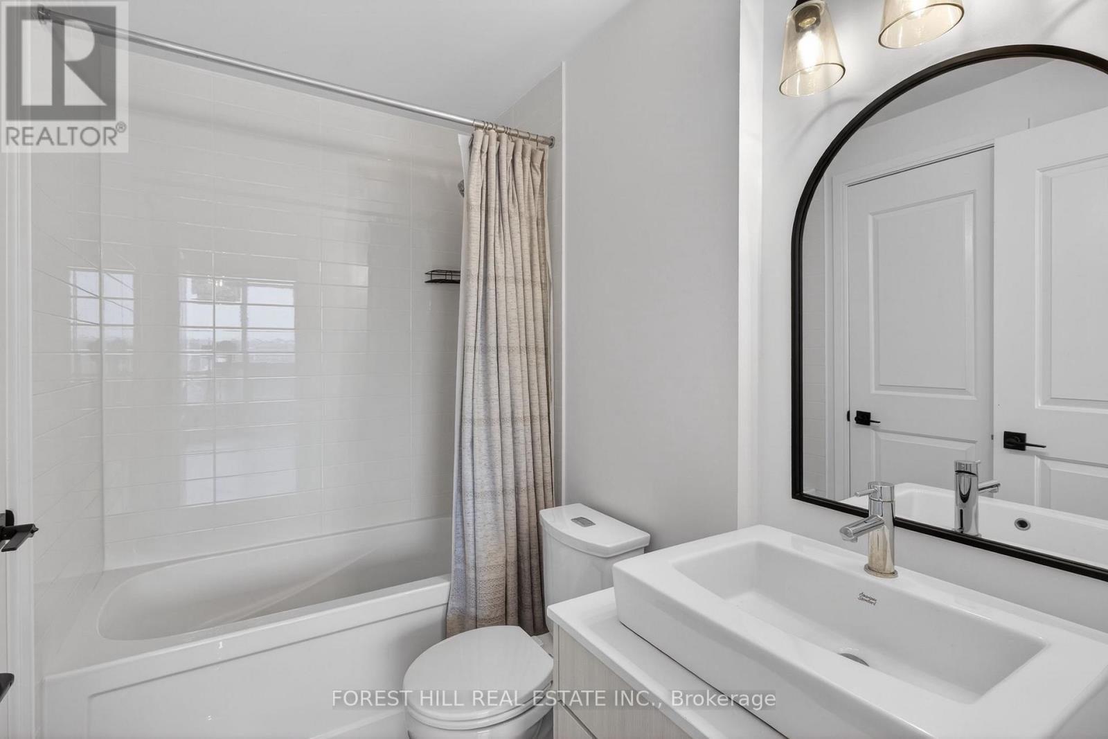 1501 - 9201 Yonge Street, Richmond Hill, Ontario  L4C 6Z2 - Photo 13 - N12914612