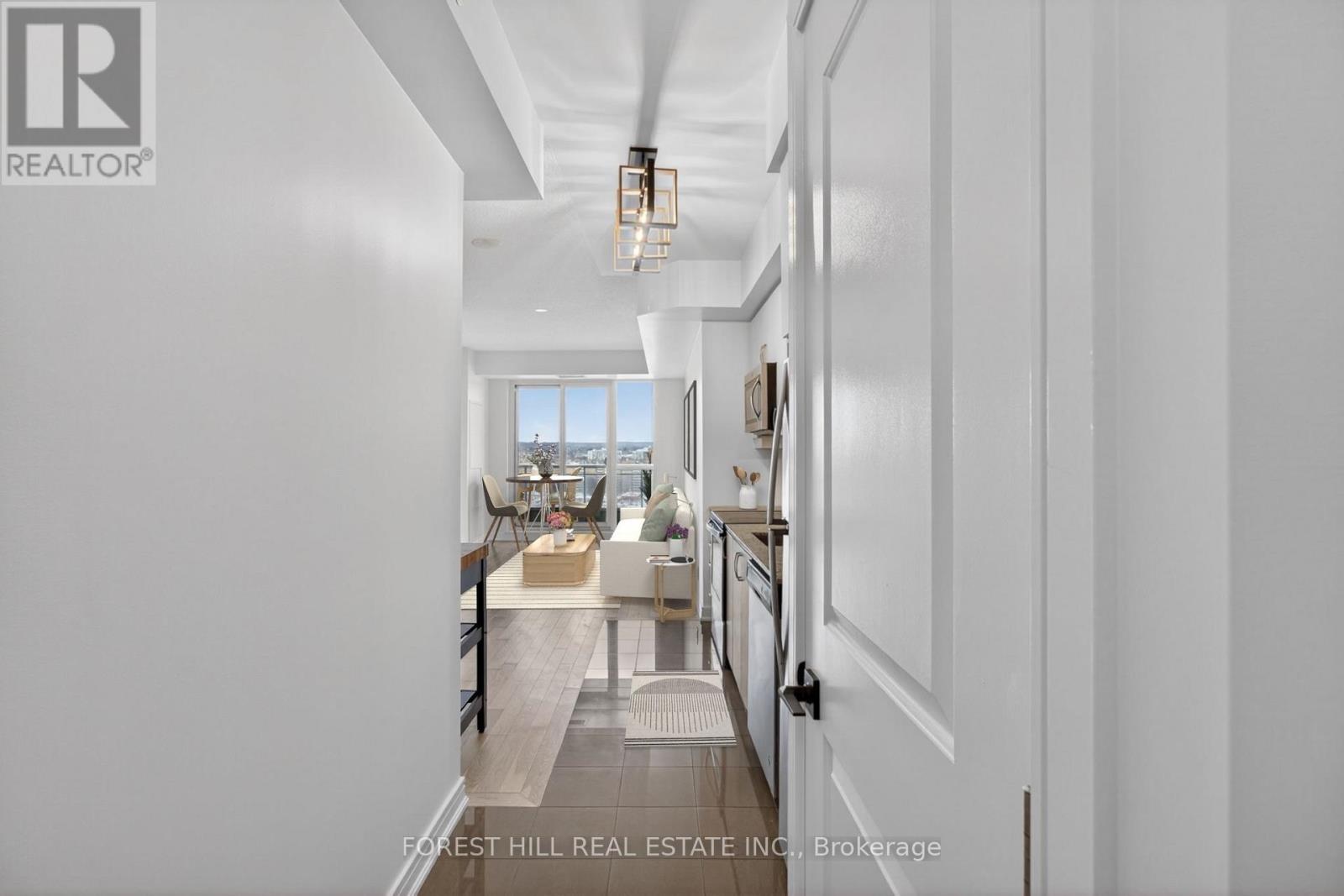 1501 - 9201 Yonge Street, Richmond Hill, Ontario  L4C 6Z2 - Photo 17 - N12914612