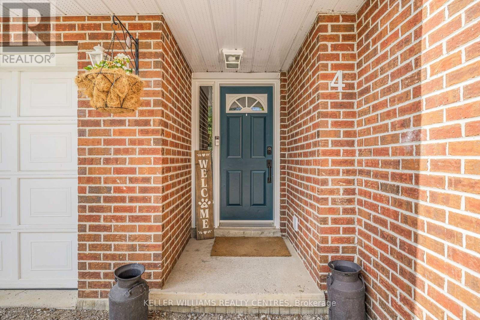 4 Selby Street, Innisfil, Ontario  L0L 1L0 - Photo 3 - N12894362