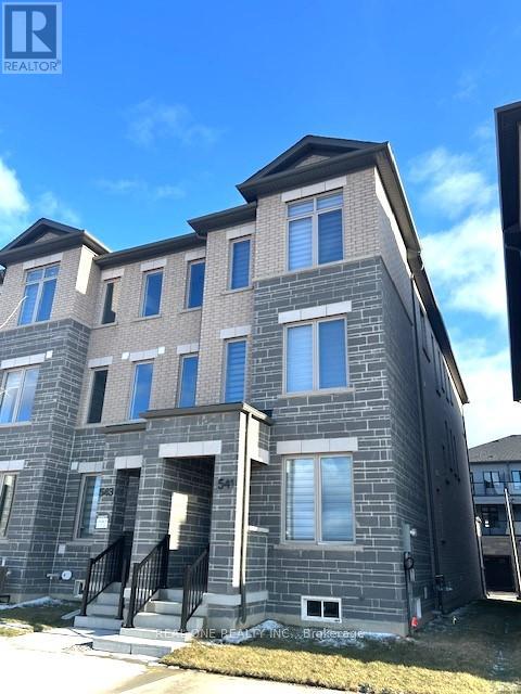 541 Vine Cliff Boulevard, Markham, Ontario  L6C 3T3 - Photo 2 - N12914676