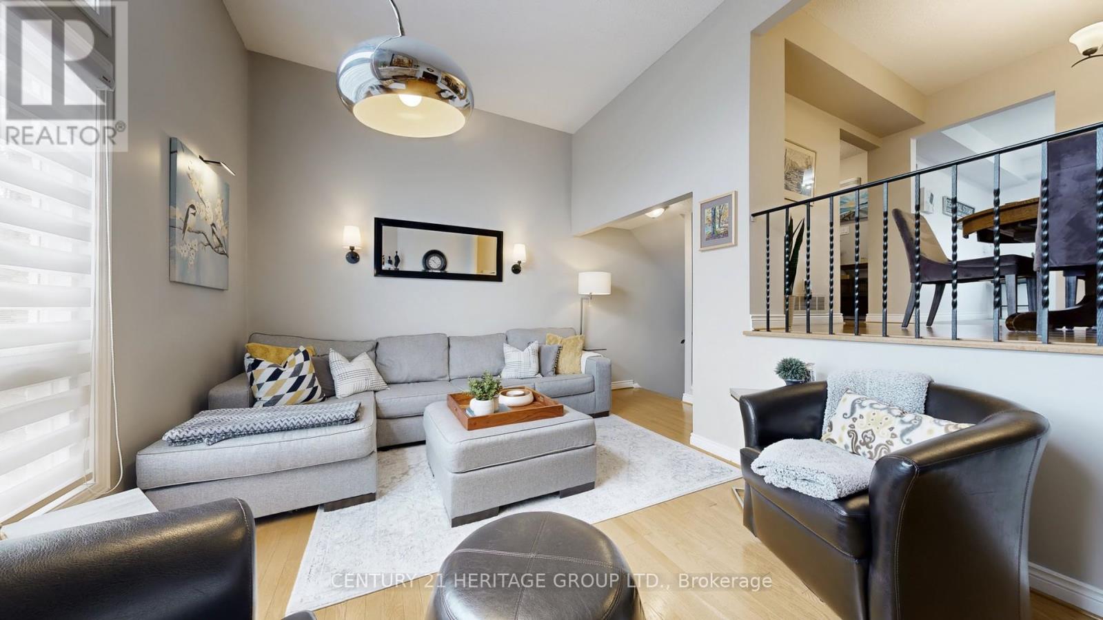 8 Dunkeld Way, Markham, Ontario  L3T 4Y9 - Photo 7 - N12914684