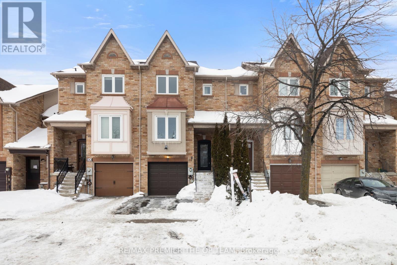 28 Kelso Crescent, Vaughan, Ontario L6A 2C7 - Photo 2 - N12914704