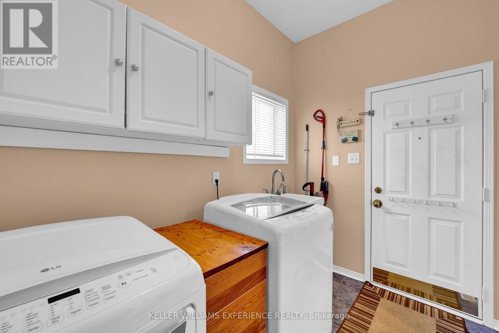 4 Gold Park Gate, Essa, Ontario  L3W 0C2 - Photo 25 - N12914802