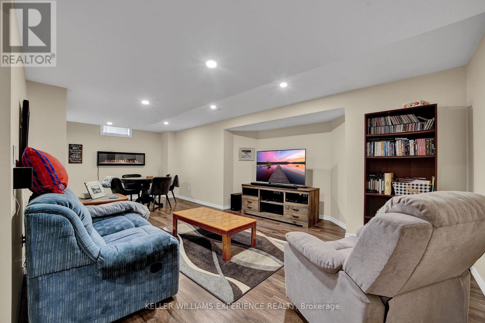 4 Gold Park Gate, Essa, Ontario  L3W 0C2 - Photo 29 - N12914802