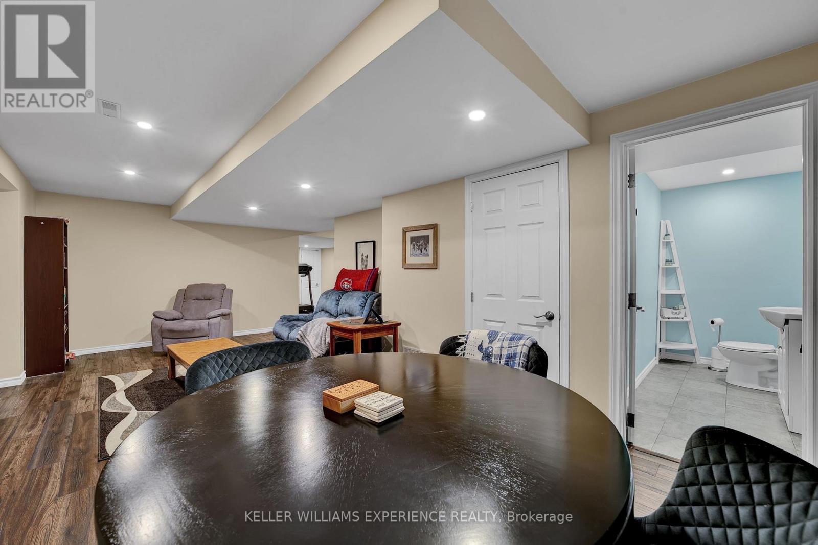 4 Gold Park Gate, Essa, Ontario  L3W 0C2 - Photo 30 - N12914802