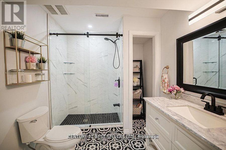 5 Wood Crescent, Essa (Angus), Ontario  L0M 1B5 - Photo 37 - N12914858