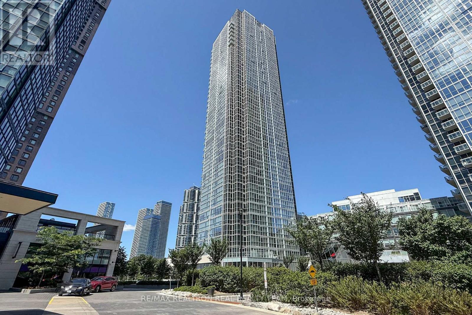 2505 - 2916 JANE STREET, Vaughan, Ontario