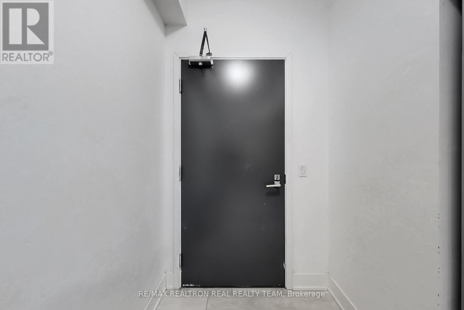 2505 - 2916 Jane Street, Vaughan, Ontario L4K 0K6 - Photo 10 - N12914892