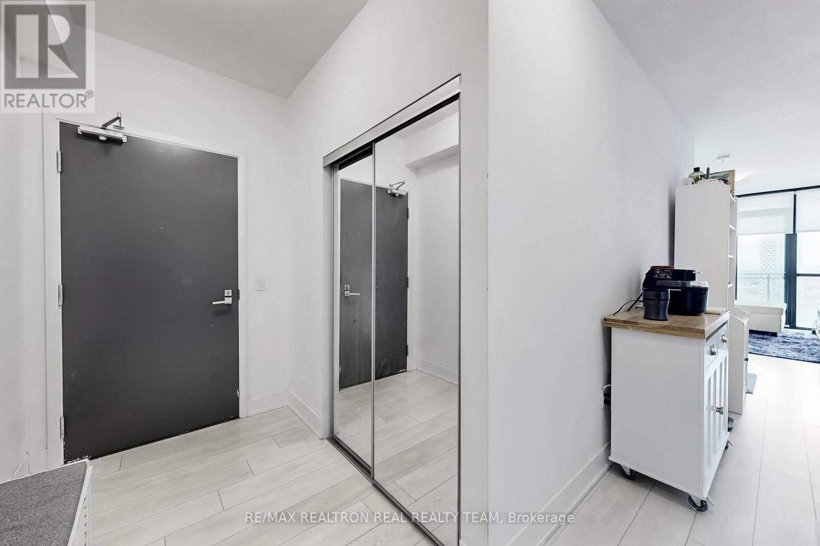 2505 - 2916 Jane Street, Vaughan, Ontario L4K 0K6 - Photo 11 - N12914892