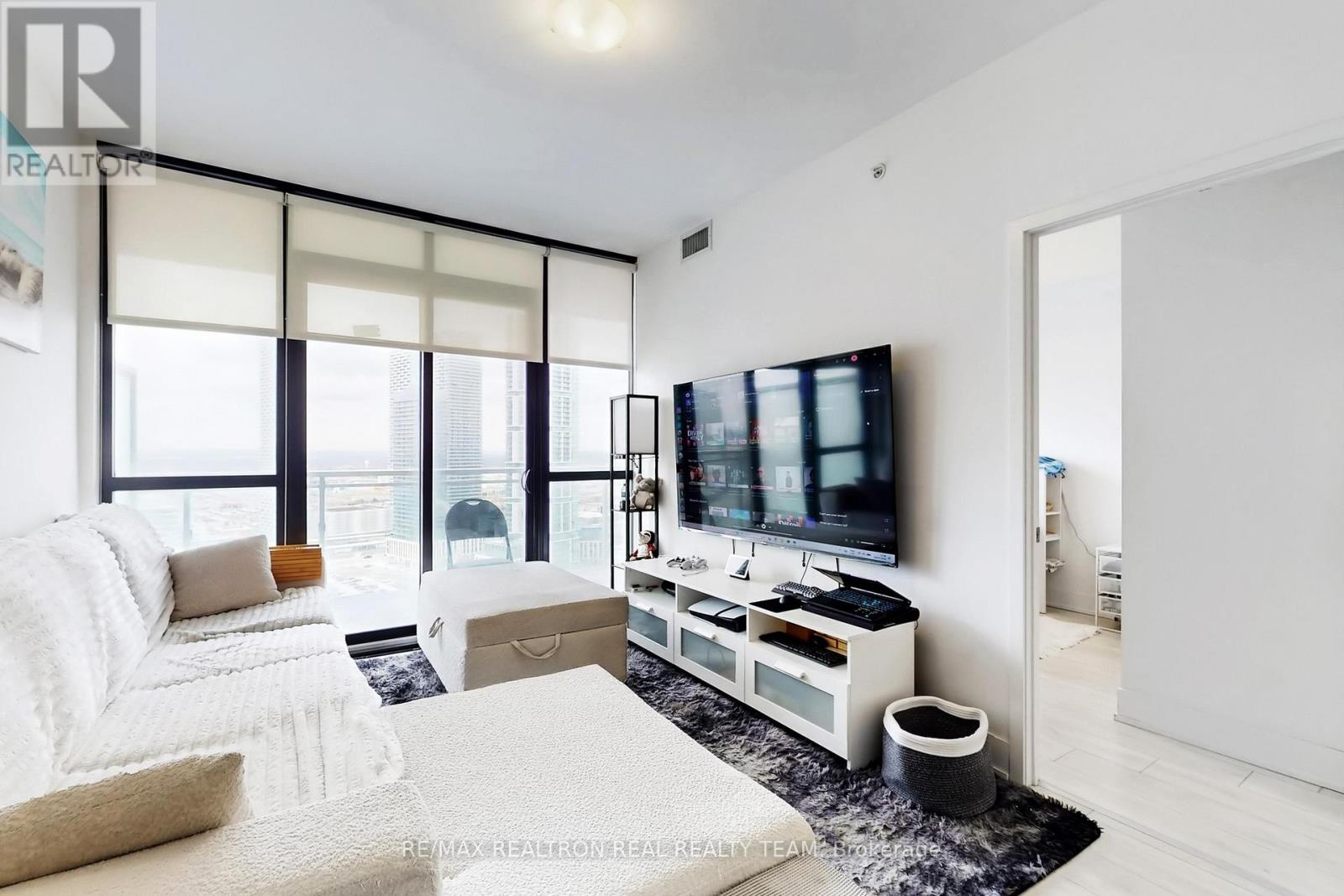 2505 - 2916 Jane Street, Vaughan, Ontario L4K 0K6 - Photo 13 - N12914892