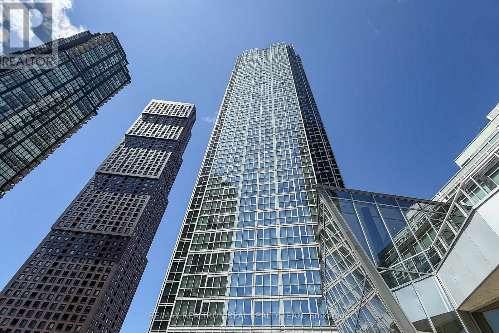 2505 - 2916 Jane Street, Vaughan, Ontario L4K 0K6 - Photo 2 - N12914892