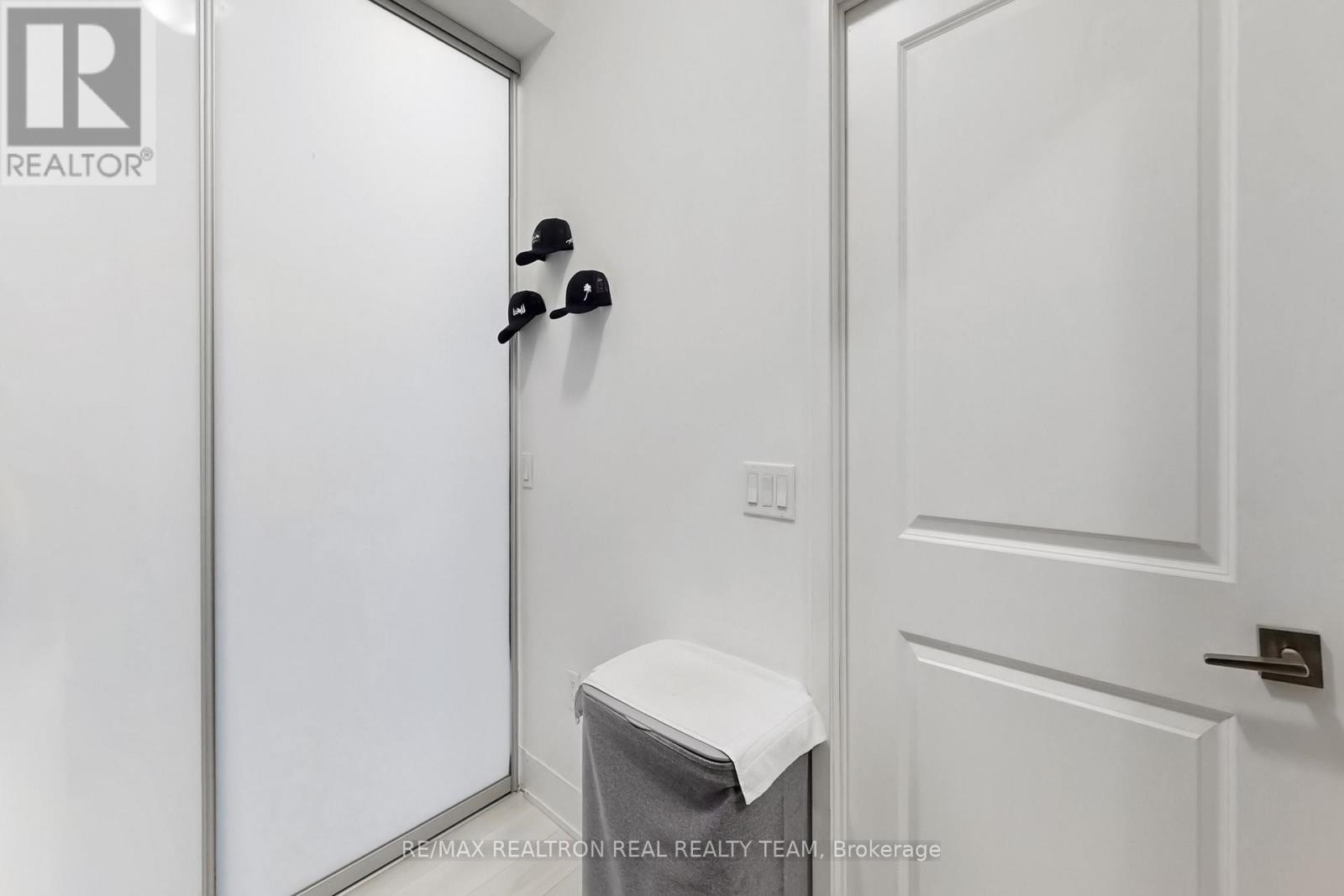 2505 - 2916 Jane Street, Vaughan, Ontario L4K 0K6 - Photo 23 - N12914892