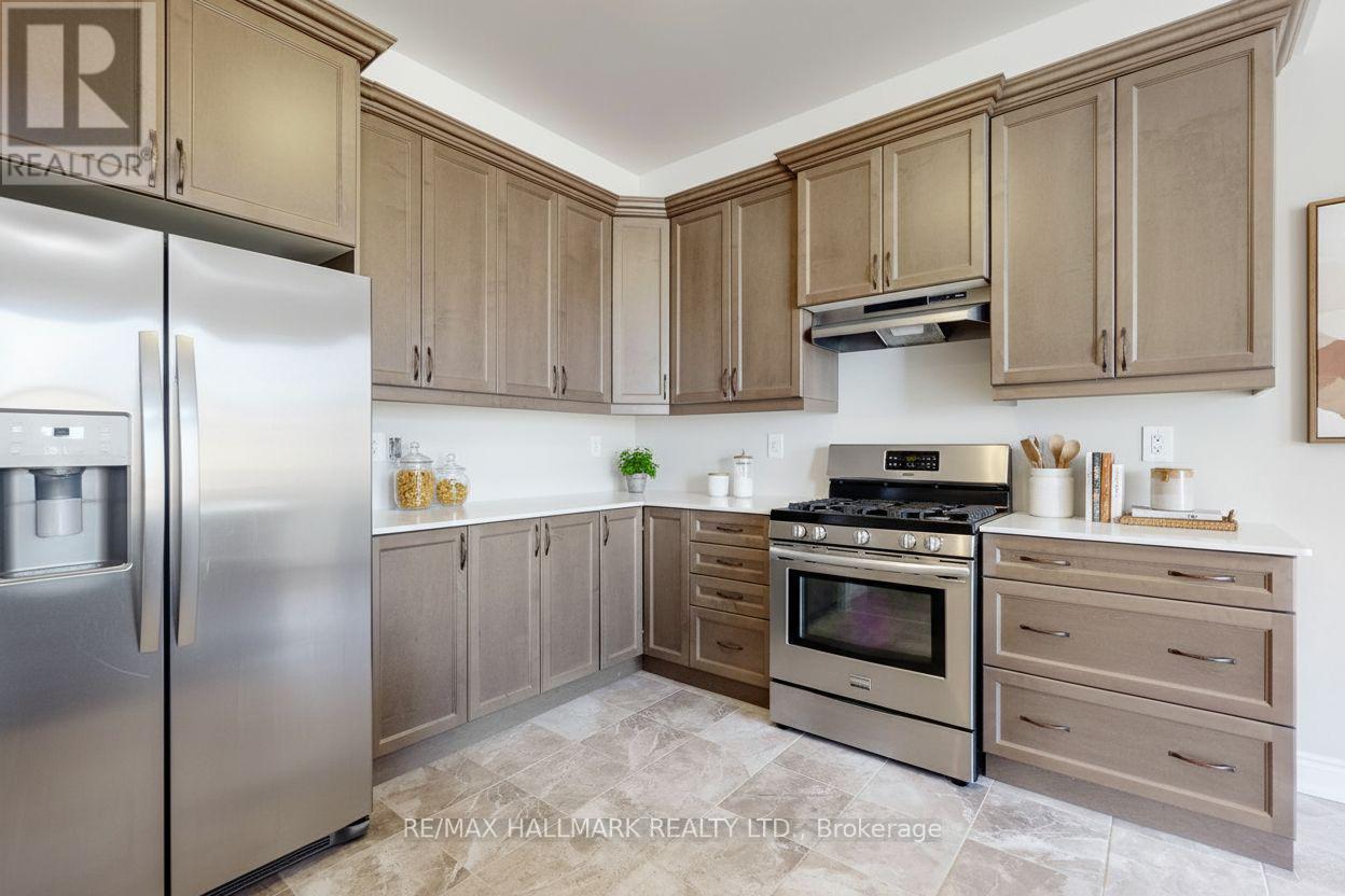 70 Shelson Place, Georgina, Ontario  L0E 1R0 - Photo 13 - N12914900