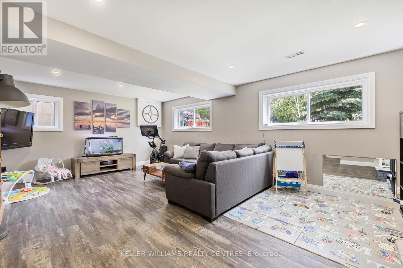 4 Selby Street, Innisfil, Ontario  L0L 1L0 - Photo 28 - N12894362