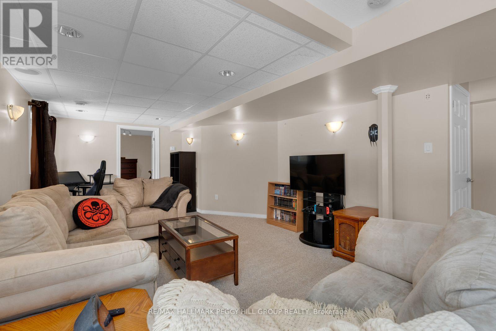 11 Hickory Lane, Oro-Medonte, Ontario  L0K 1E0 - Photo 13 - S12914706