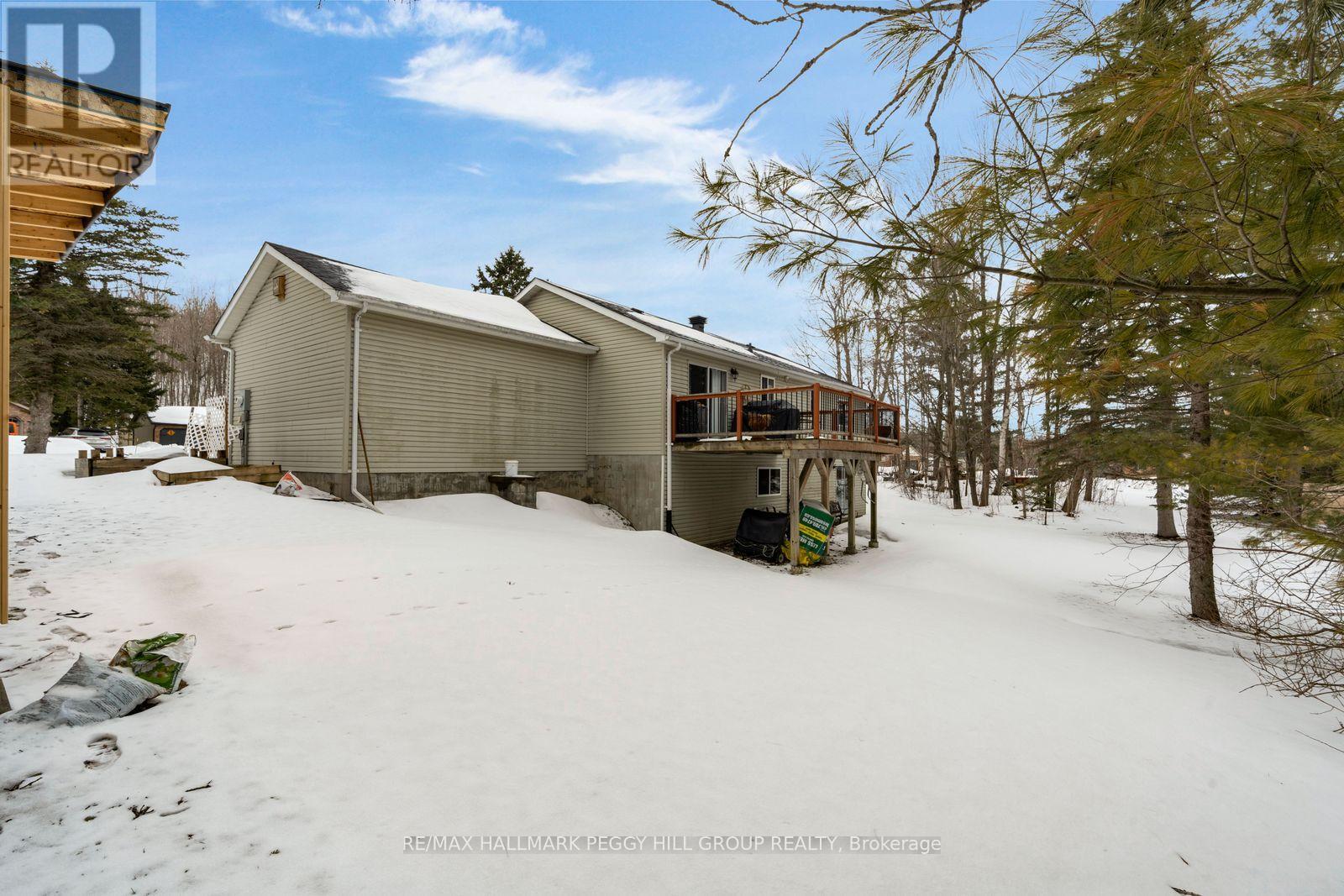 11 Hickory Lane, Oro-Medonte, Ontario  L0K 1E0 - Photo 17 - S12914706