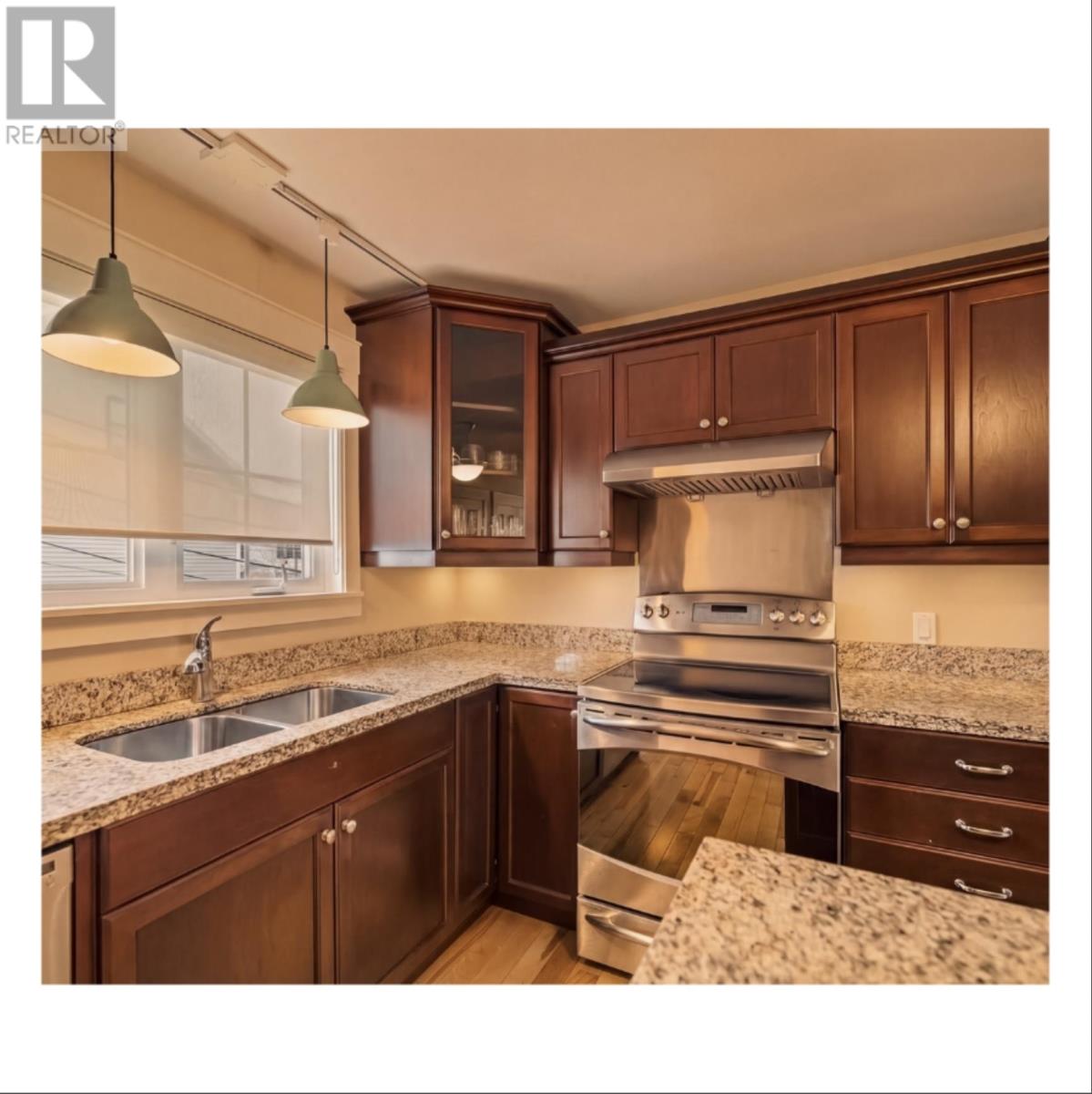 320b Queen Street, Charlottetown, Prince Edward Island  C1A 4C3 - Photo 2 - 202605320