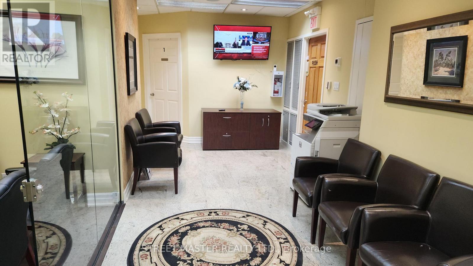 200 - 1a Conestoga Drive, Brampton, Ontario  L6Z 4N5 - Photo 11 - W12914566