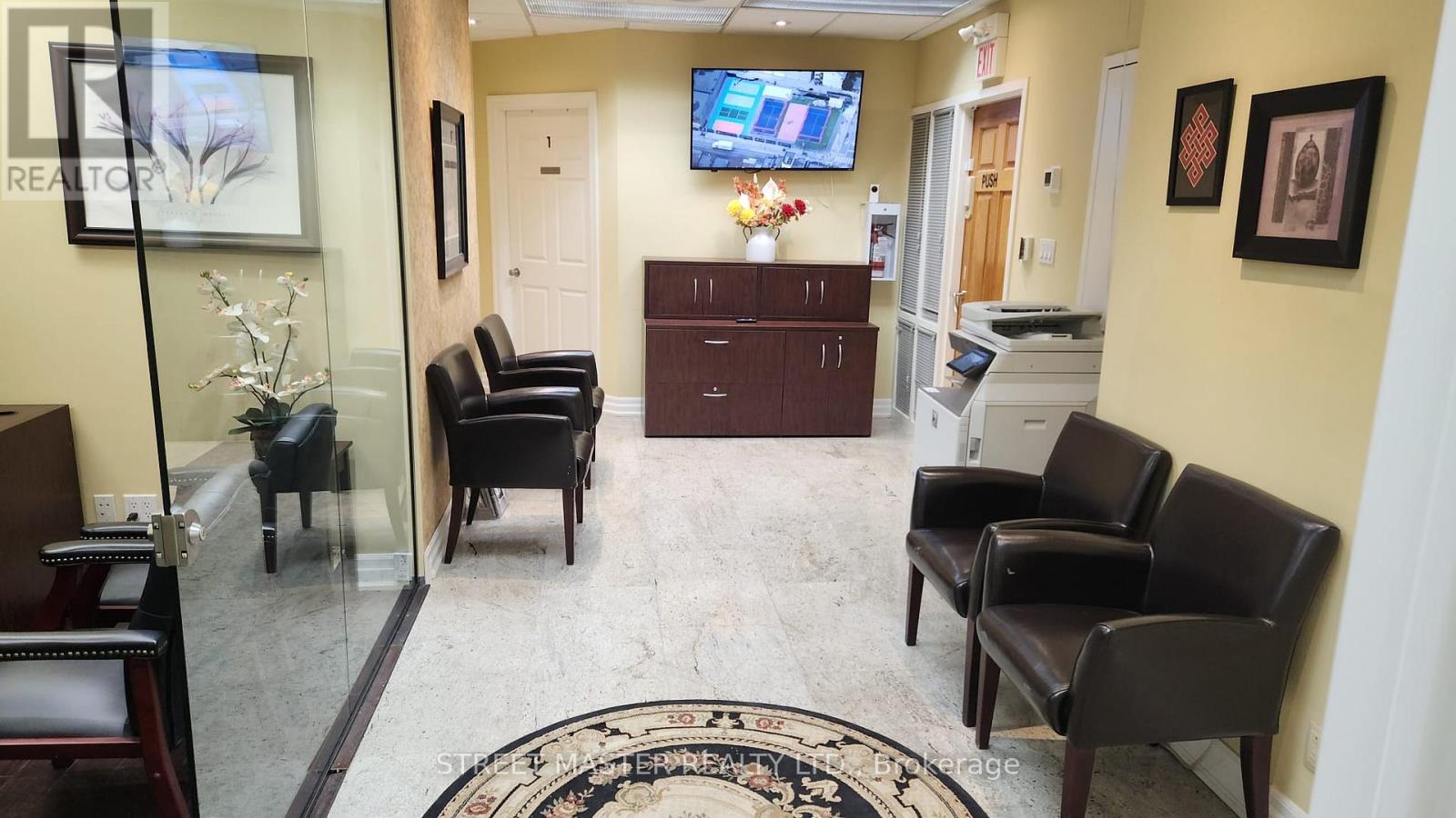 200 - 1a Conestoga Drive, Brampton, Ontario  L6Z 4N5 - Photo 4 - W12914566