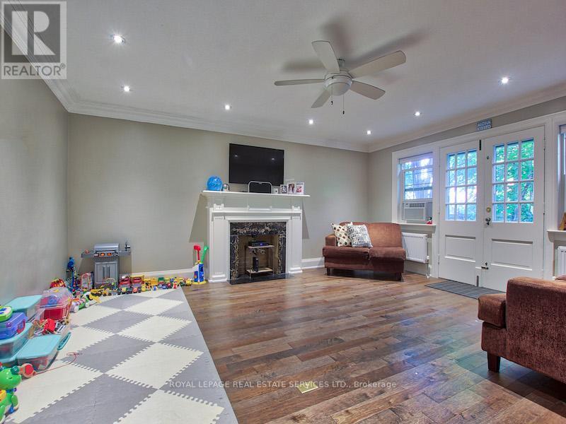 1 - 50 Halford Avenue, Toronto, Ontario  M6S 4E9 - Photo 9 - W12914568