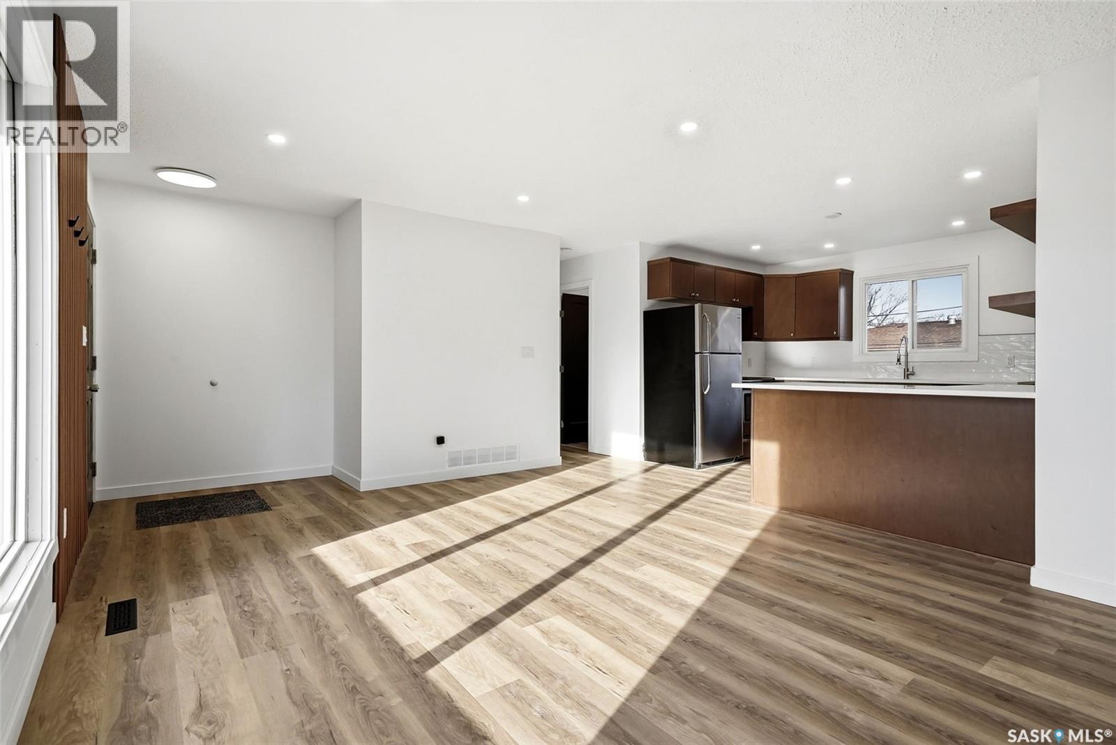 259 Broad Street N, Regina, Saskatchewan  S4P 0J3 - Photo 6 - SK031168