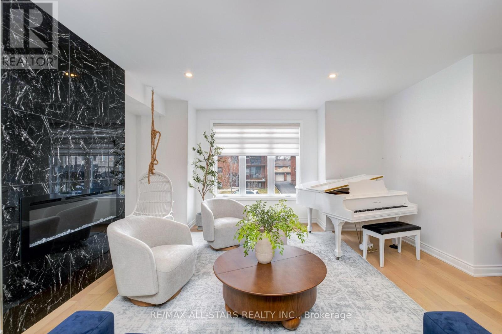 51 Elder Avenue, Toronto, Ontario  M8W 1S3 - Photo 11 - W12914604