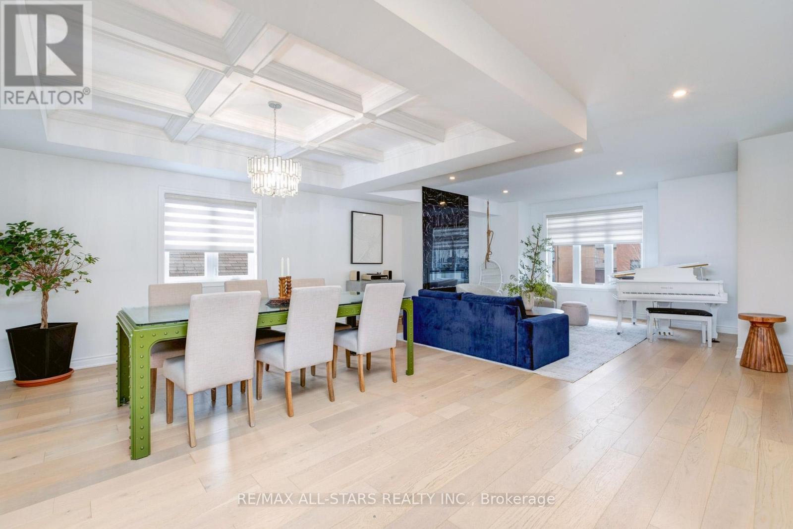 51 Elder Avenue, Toronto, Ontario  M8W 1S3 - Photo 17 - W12914604