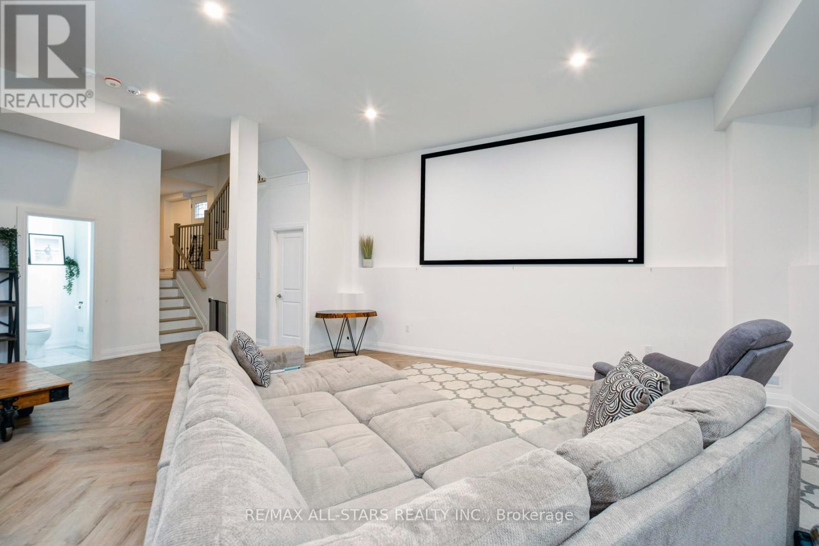 51 Elder Avenue, Toronto, Ontario  M8W 1S3 - Photo 35 - W12914604