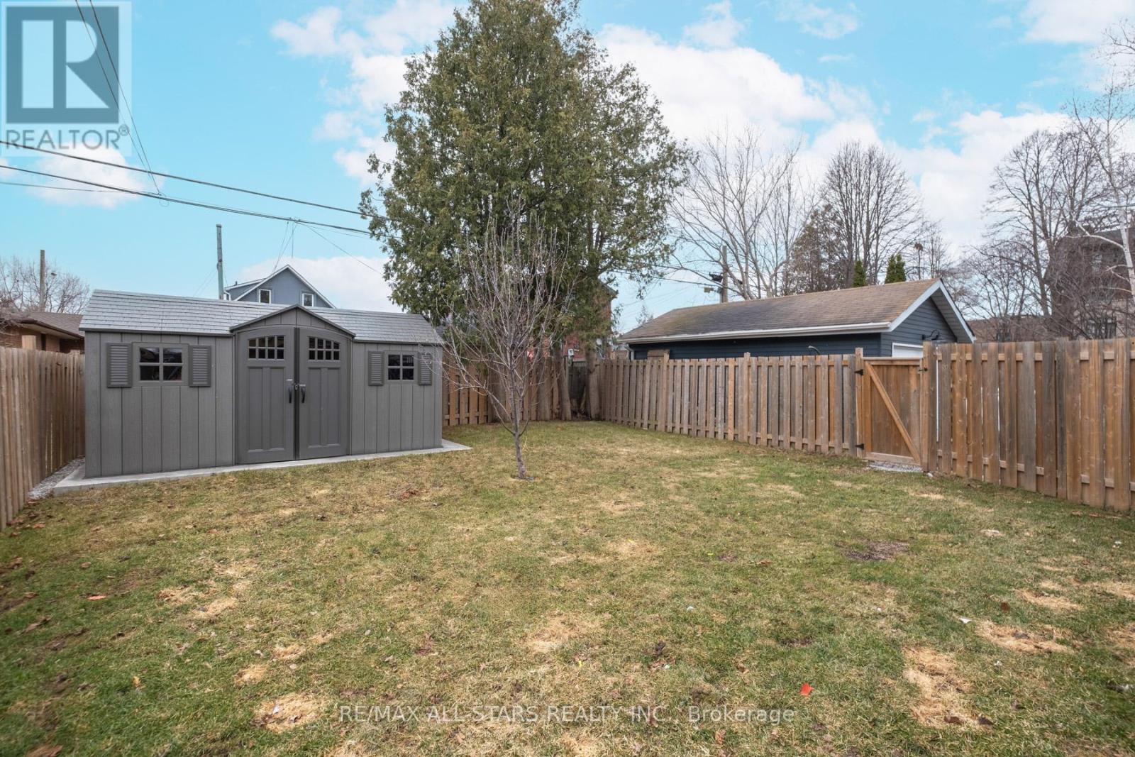 51 Elder Avenue, Toronto, Ontario  M8W 1S3 - Photo 6 - W12914604