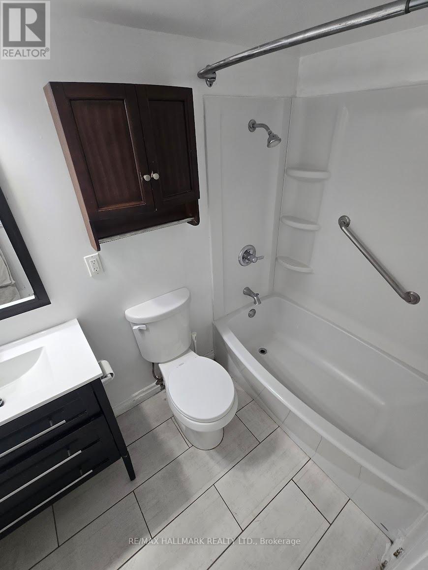 3 Lisa Street, Brampton, Ontario  L6T 4A2 - Photo 21 - W12914636