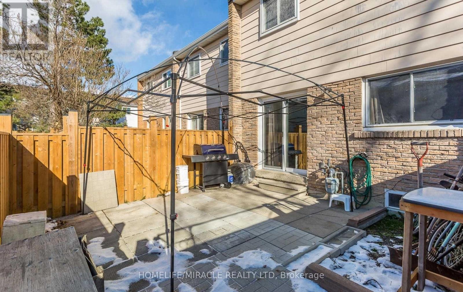 #44 - 1020 Central Park Drive, Brampton, Ontario  L6S 3J5 - Photo 11 - W12914638