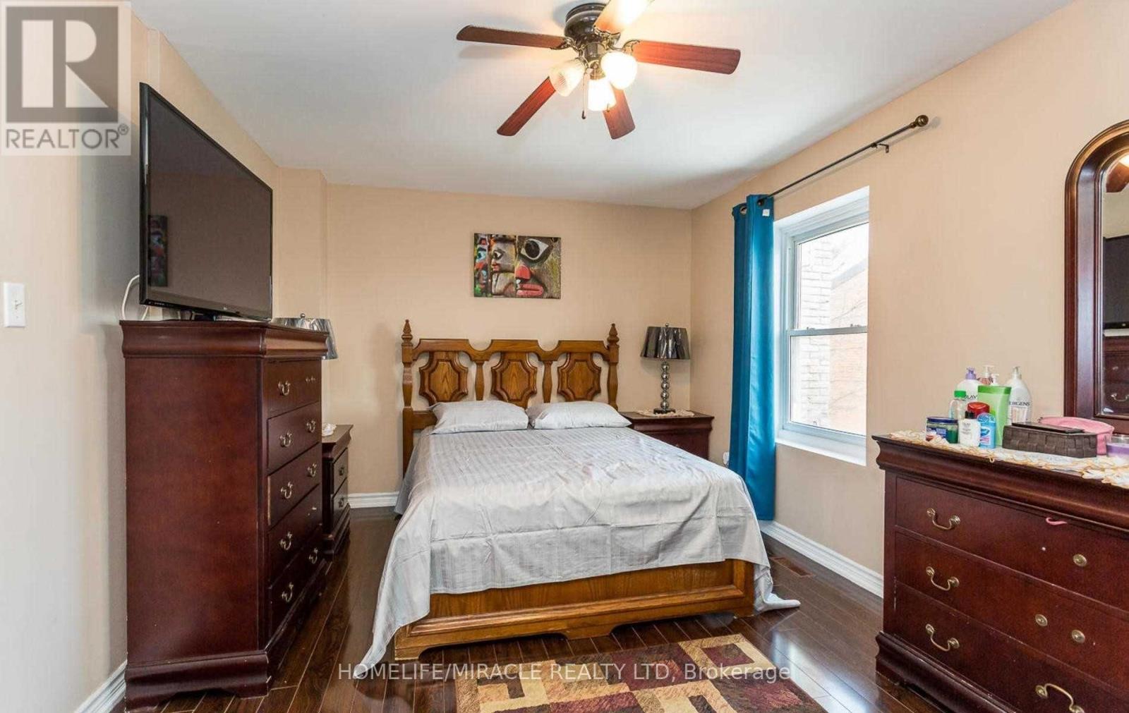 #44 - 1020 Central Park Drive, Brampton, Ontario  L6S 3J5 - Photo 7 - W12914638