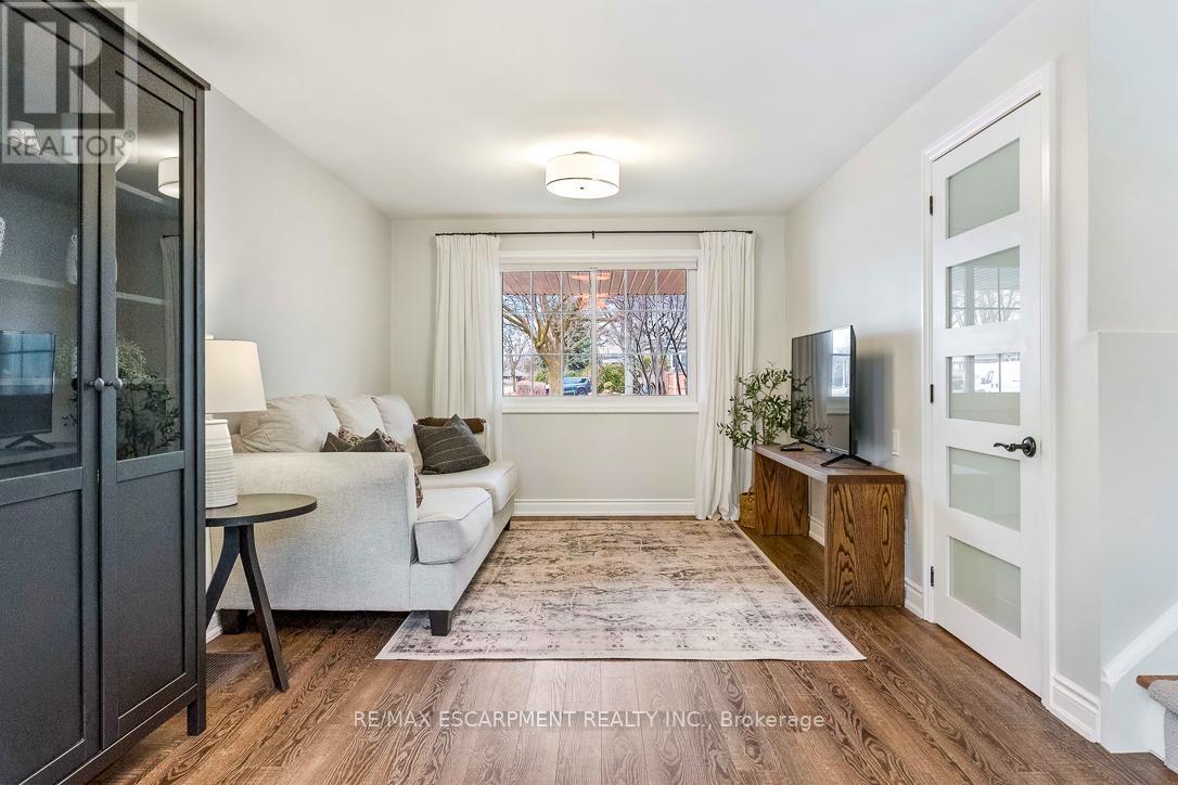 4507 Cosburn Crescent, Burlington, Ontario  L7L 1S6 - Photo 20 - W12914640