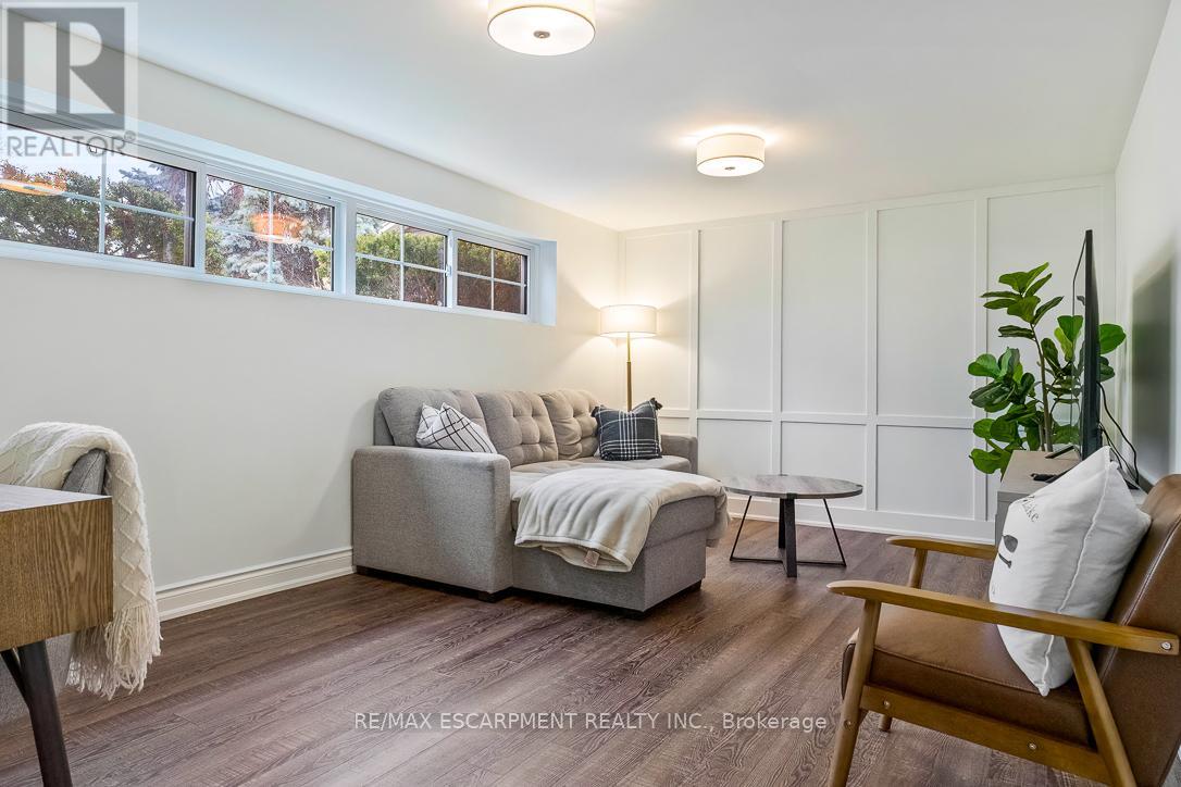 4507 Cosburn Crescent, Burlington, Ontario  L7L 1S6 - Photo 23 - W12914640