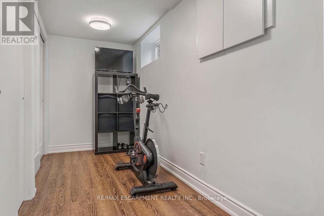 4507 Cosburn Crescent, Burlington, Ontario  L7L 1S6 - Photo 28 - W12914640