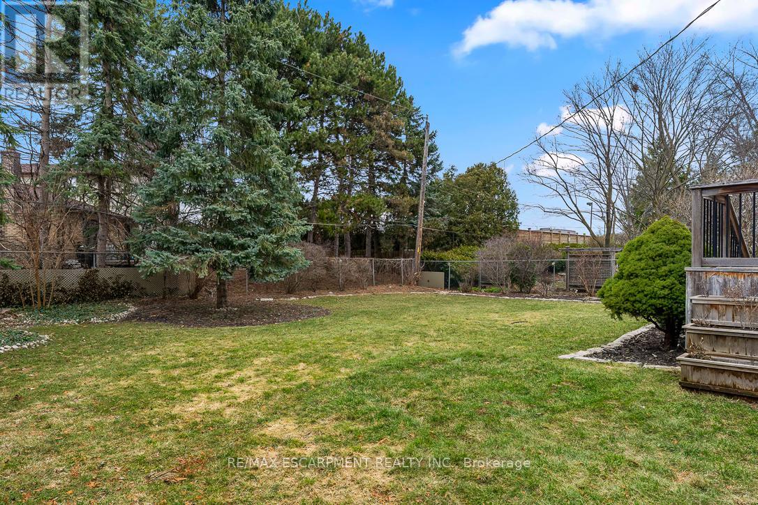 4507 Cosburn Crescent, Burlington, Ontario  L7L 1S6 - Photo 32 - W12914640