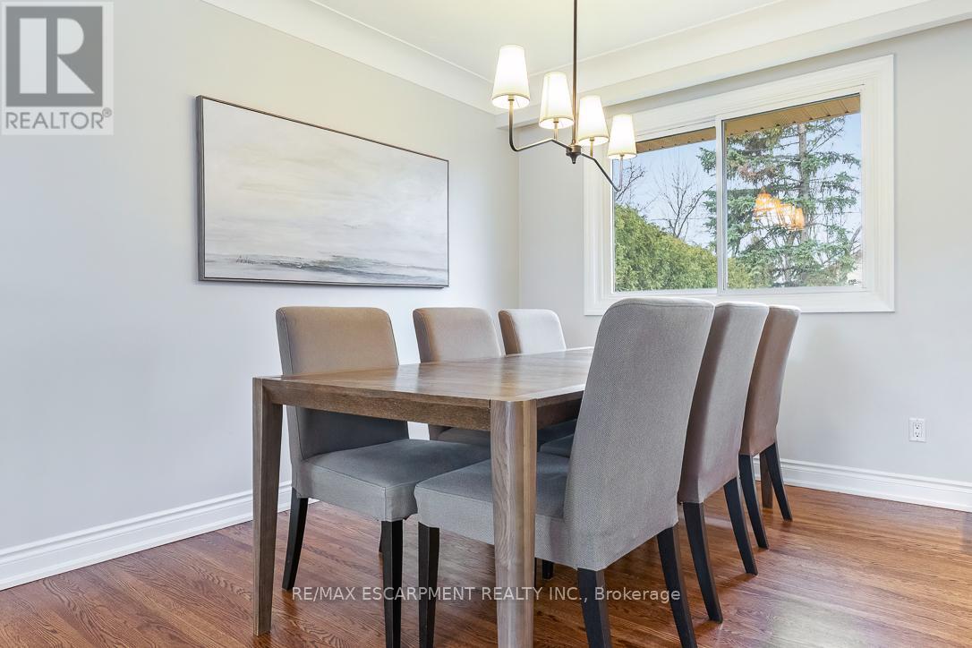 4507 Cosburn Crescent, Burlington, Ontario  L7L 1S6 - Photo 6 - W12914640