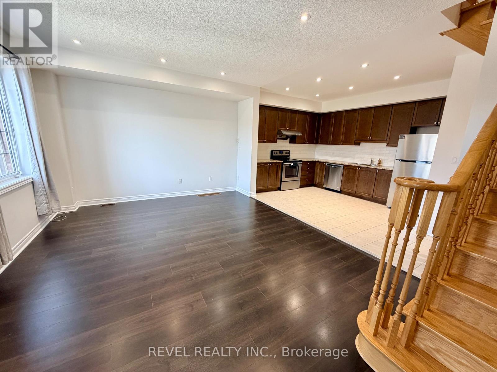 1158 Durno Court, Milton, Ontario  L9T 8P6 - Photo 7 - W12914654