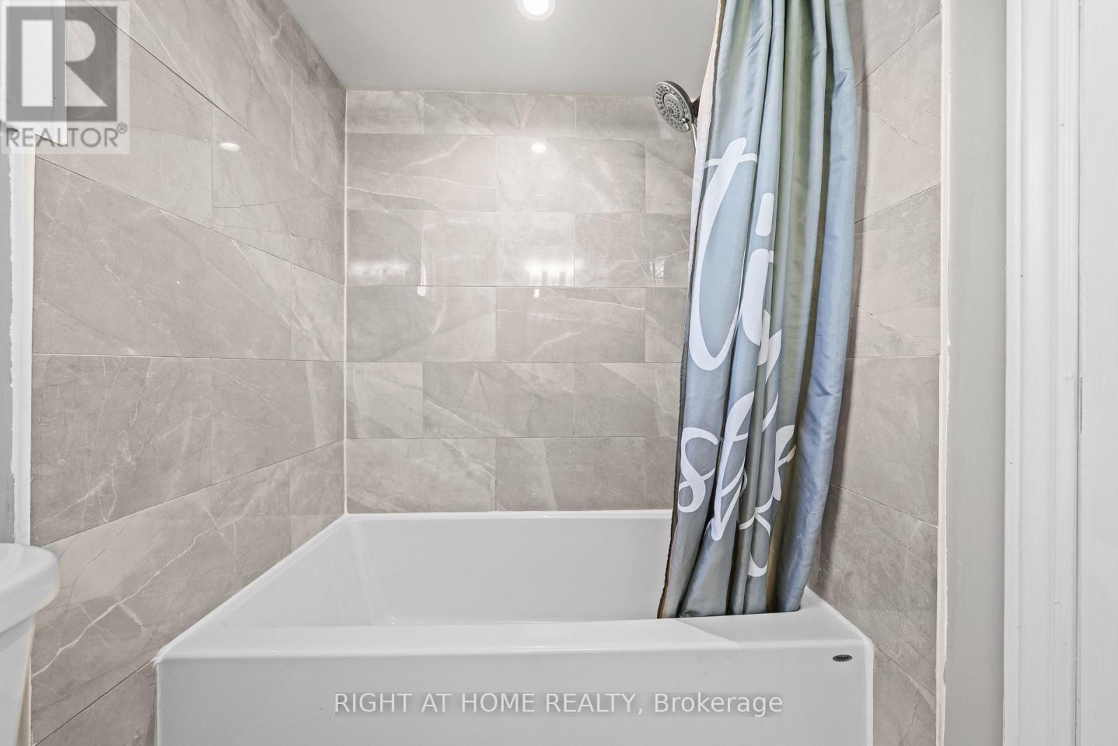 7027 Estoril Road, Mississauga, Ontario  L5N 1N3 - Photo 29 - W12914656