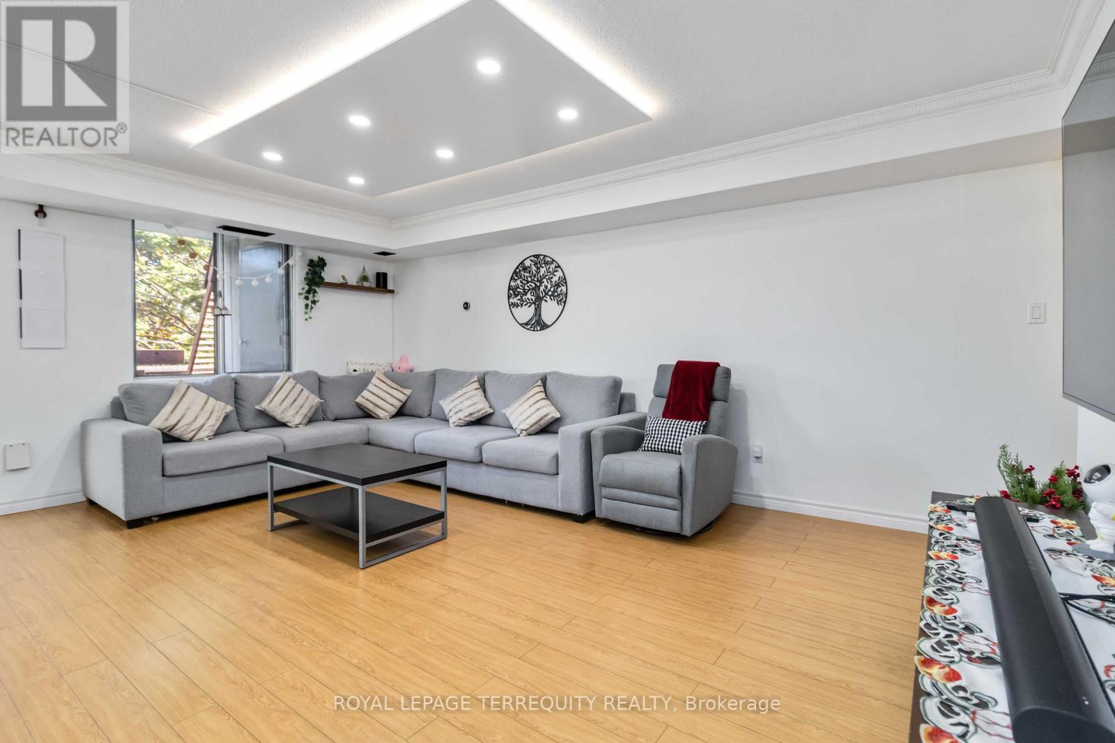 46 - 1250 Mississauga Valley Boulevard, Mississauga, Ontario  L5A 3R6 - Photo 8 - W12914670