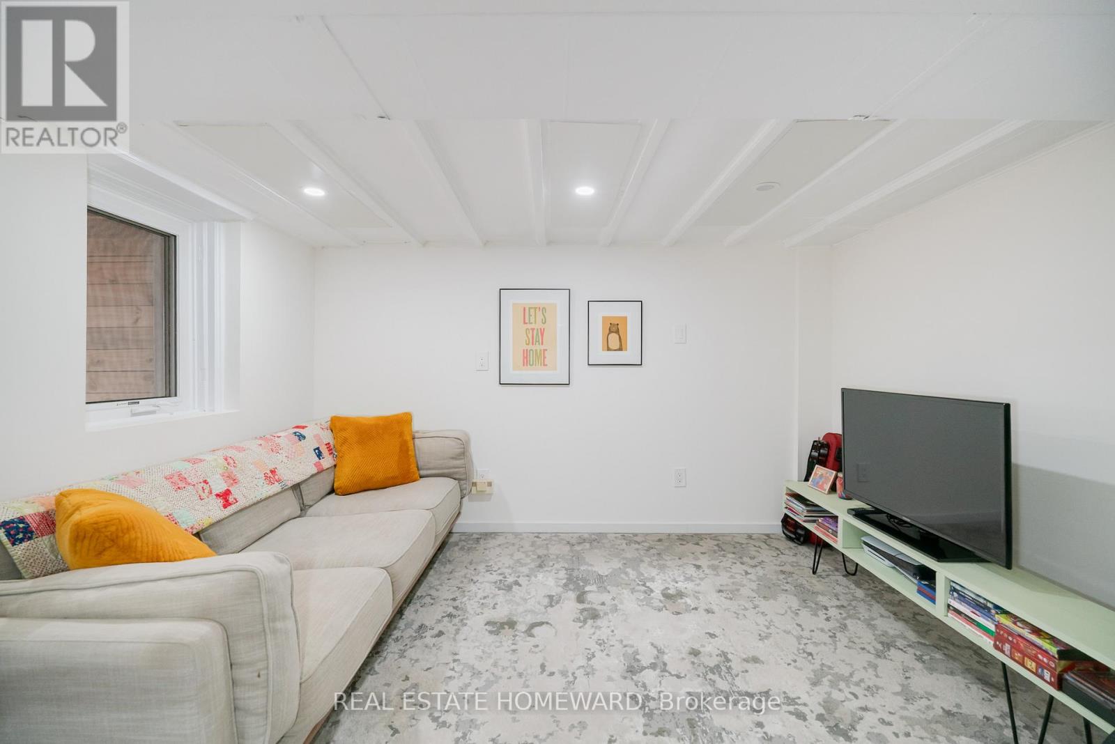 30 Ronald Avenue, Toronto, Ontario  M6E 4M6 - Photo 22 - W12914680