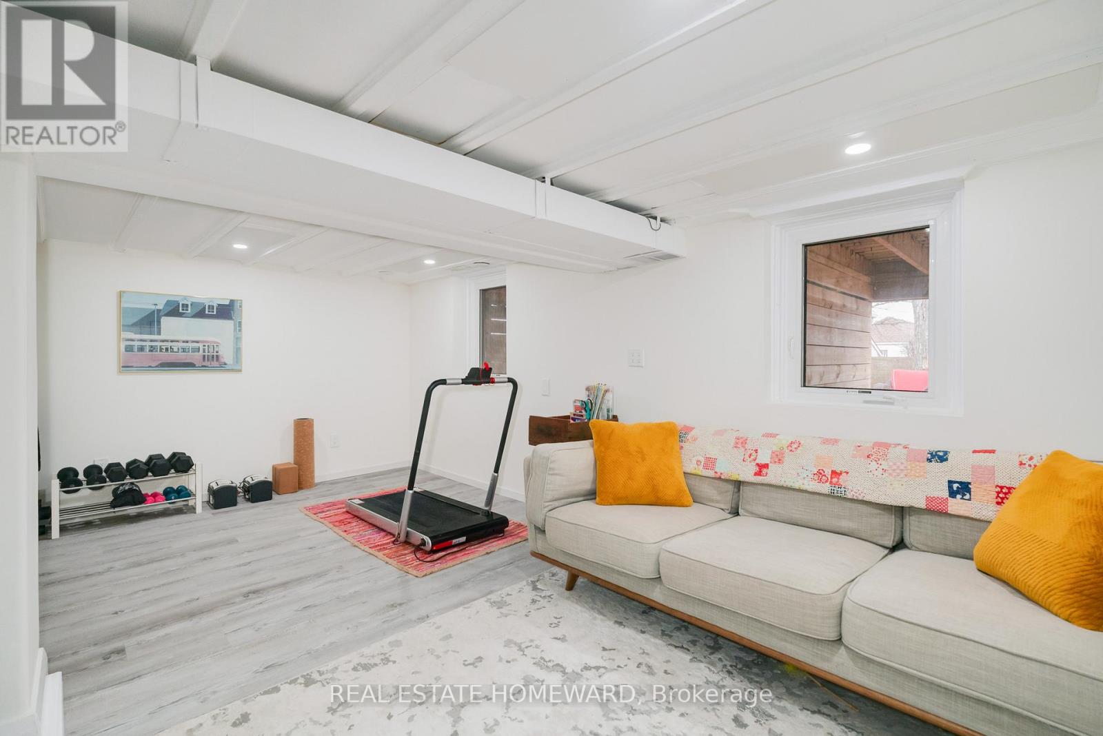 30 Ronald Avenue, Toronto, Ontario  M6E 4M6 - Photo 23 - W12914680