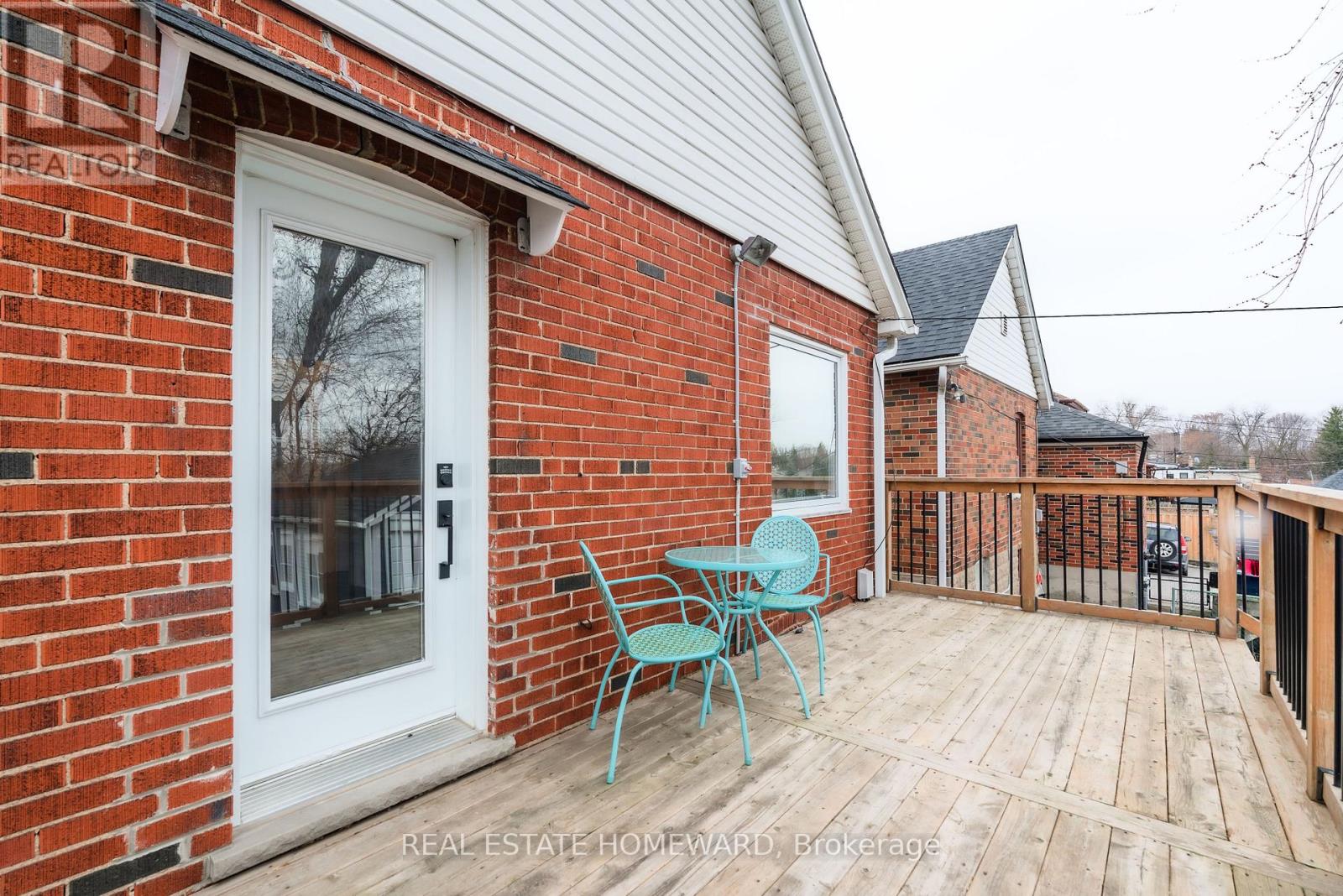 30 Ronald Avenue, Toronto, Ontario  M6E 4M6 - Photo 34 - W12914680