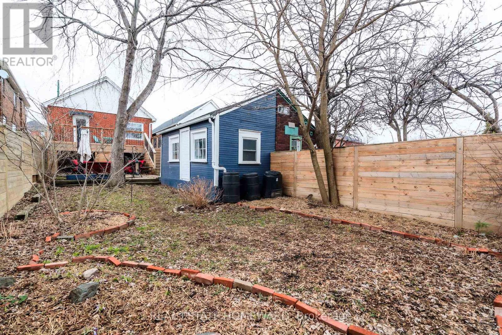 30 Ronald Avenue, Toronto, Ontario  M6E 4M6 - Photo 38 - W12914680