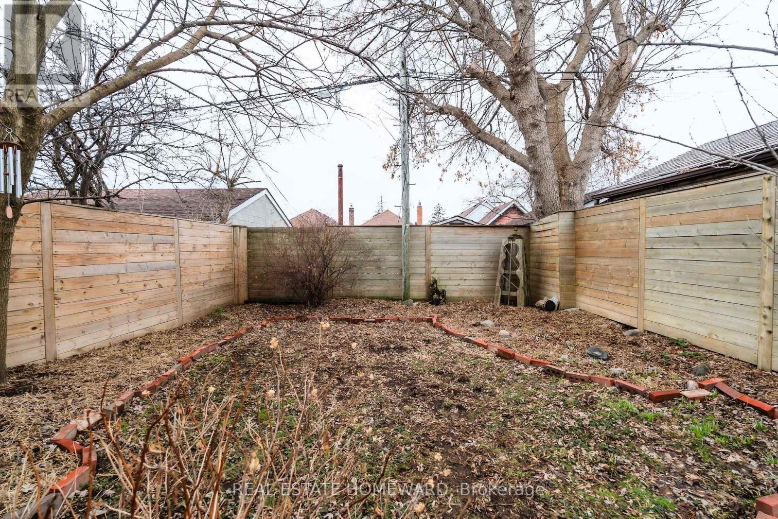 30 Ronald Avenue, Toronto, Ontario  M6E 4M6 - Photo 39 - W12914680