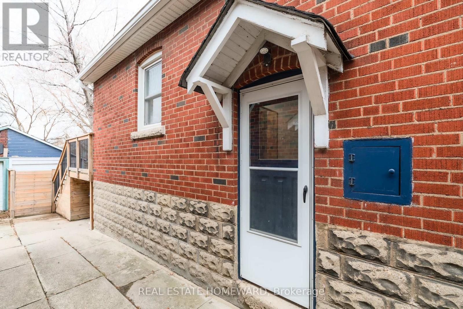 30 Ronald Avenue, Toronto, Ontario  M6E 4M6 - Photo 42 - W12914680