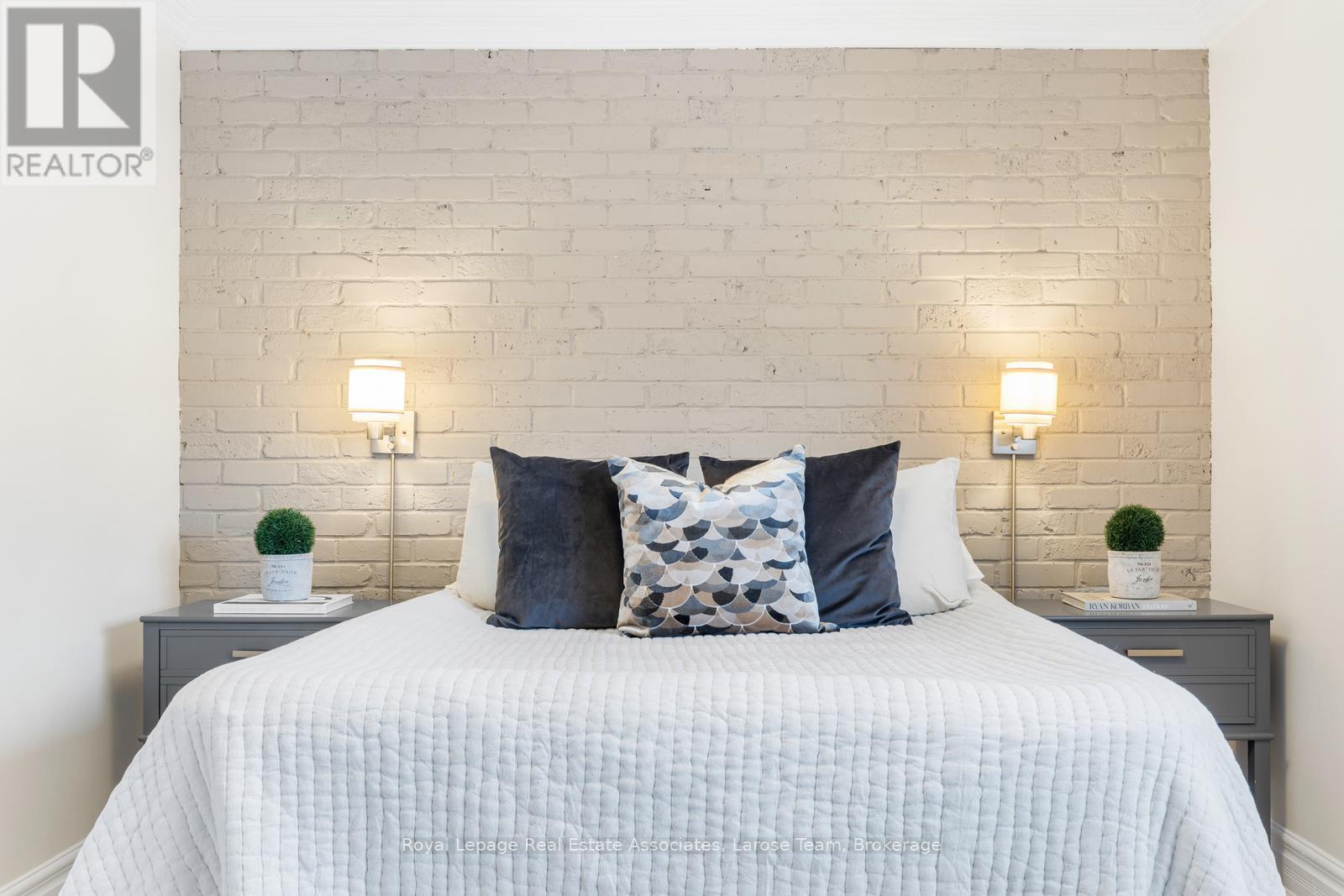 2176 Florian Road, Mississauga, Ontario  L5A 2M4 - Photo 15 - W12914724