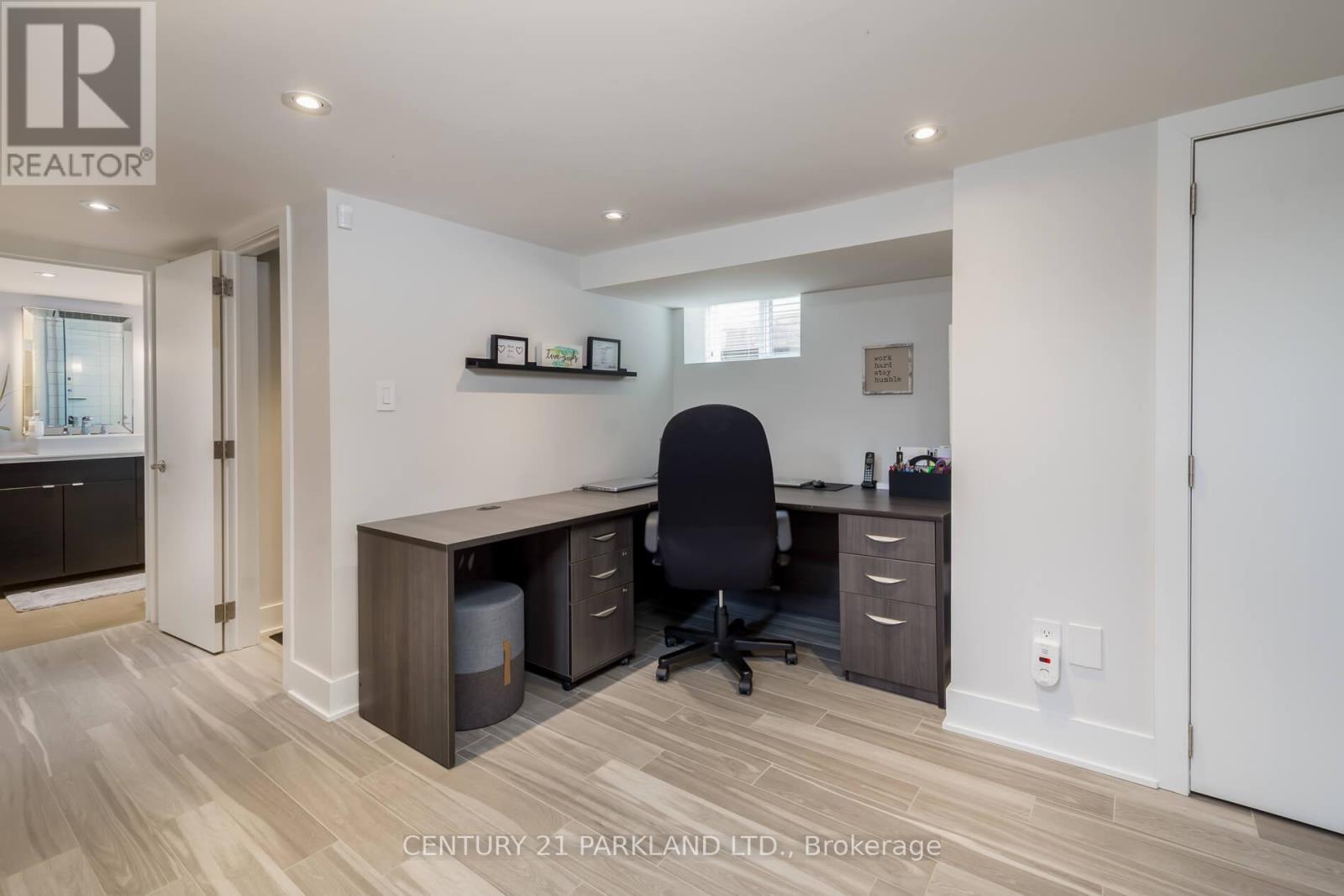 45 Deevale Road, Toronto, Ontario  M3M 1Z4 - Photo 27 - W12914776